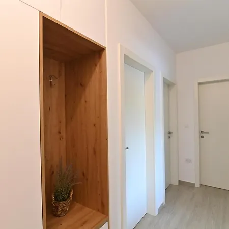 Sea View Deluxe Apartmán *