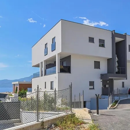 Sea View Deluxe *