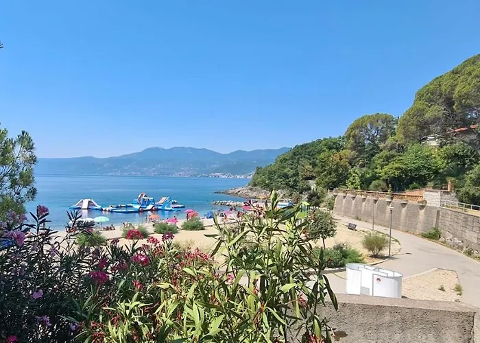 Sea View Deluxe Appartamento