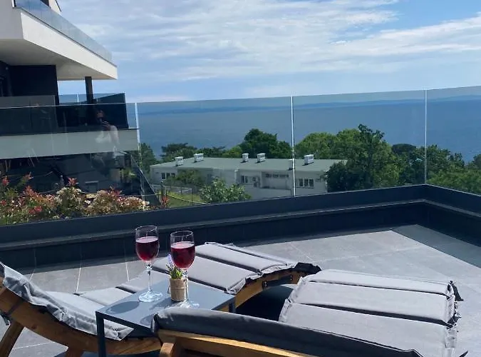 Sea View Deluxe *