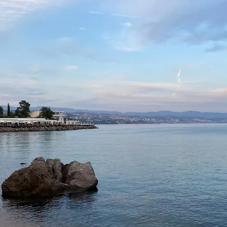 Sea View Deluxe شقة