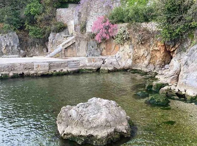 Sea View Deluxe Apartman *